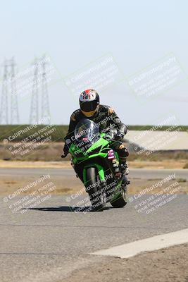 media/Sep-01-2025-Lets Ride (Mon) [[4370d11284]]/B Group/1220pm (Wheelie Bump)/